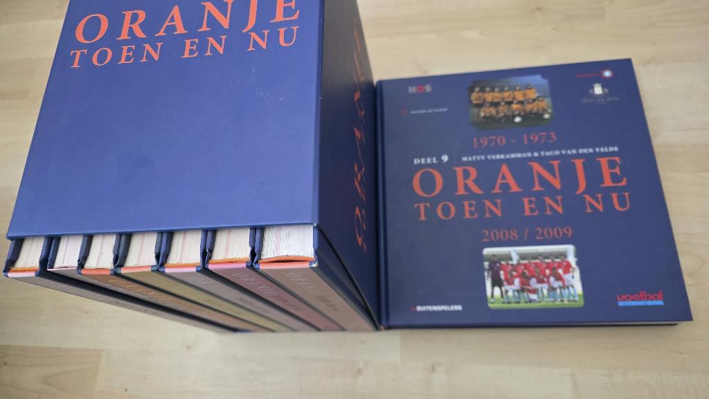 Oranje, Toen en Nu, Boeken, Ophalen, Zo goed als nieuw, Balsport