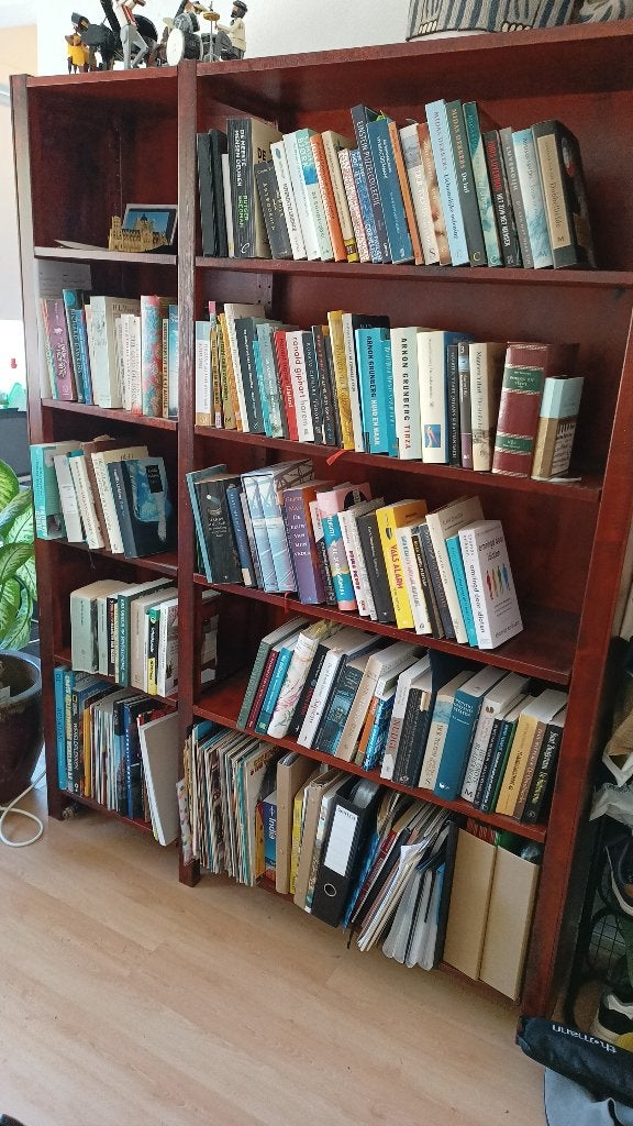Gratis zelfgemaakte boekenkast (IVAR), Ophalen, Gebruikt, 100 tot 150 cm, 25 tot 50 cm