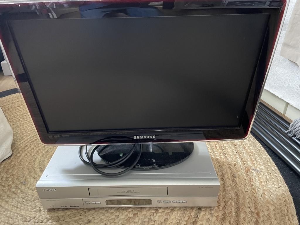 Videospeler + beeldscherm, Ophalen, Gebruikt, VHS-speler of -recorder