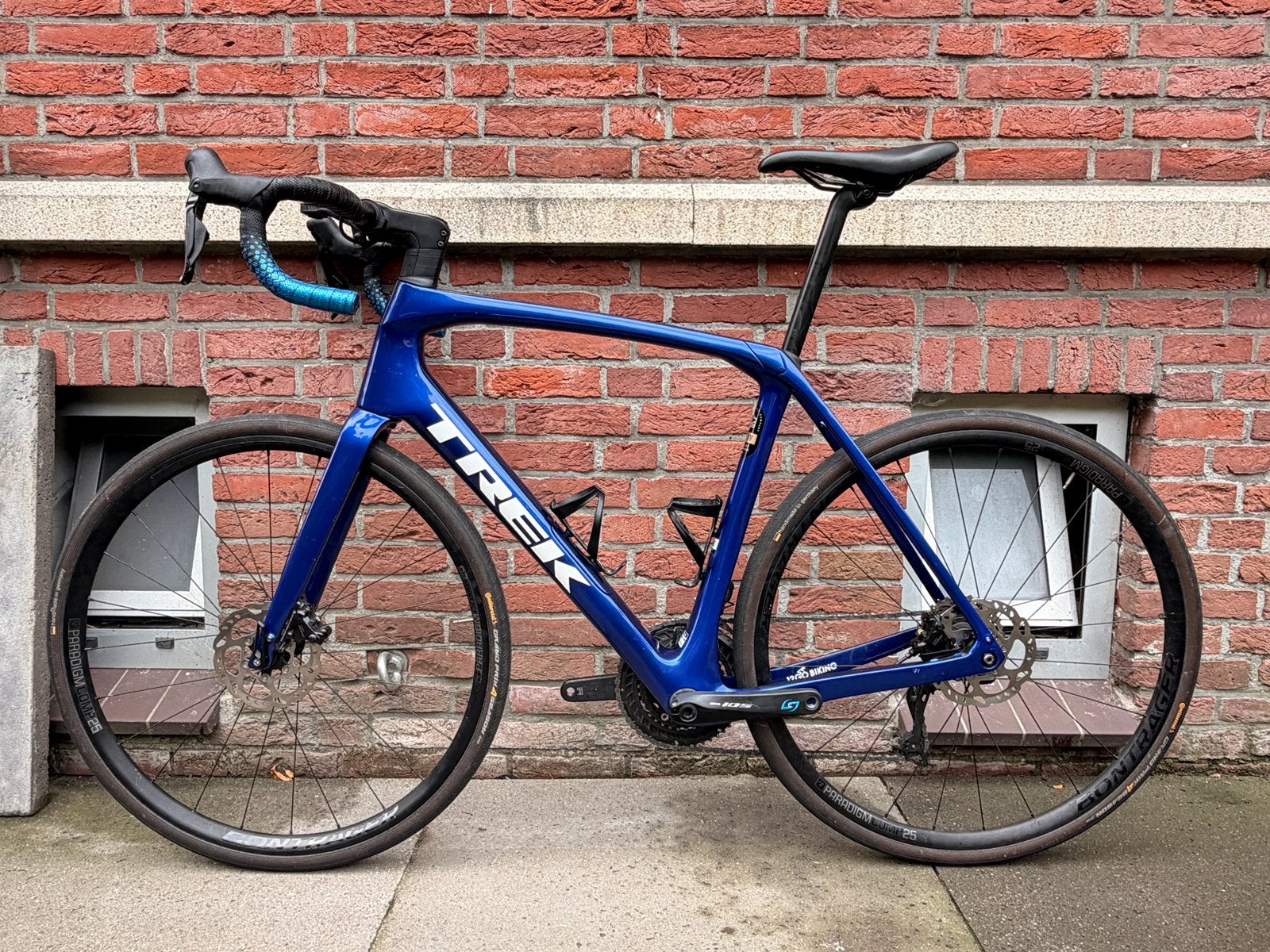 Trek Domane sl6 gen4, 28 inch, Carbon, Zo goed als nieuw, 57 tot 61 cm
