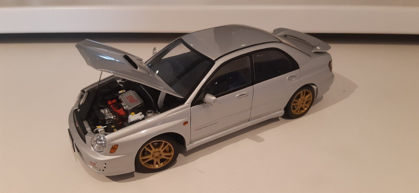 Subaru impreza sti bug eye autoart 1:18, Ophalen of Verzenden, Zo goed als nieuw, Autoart