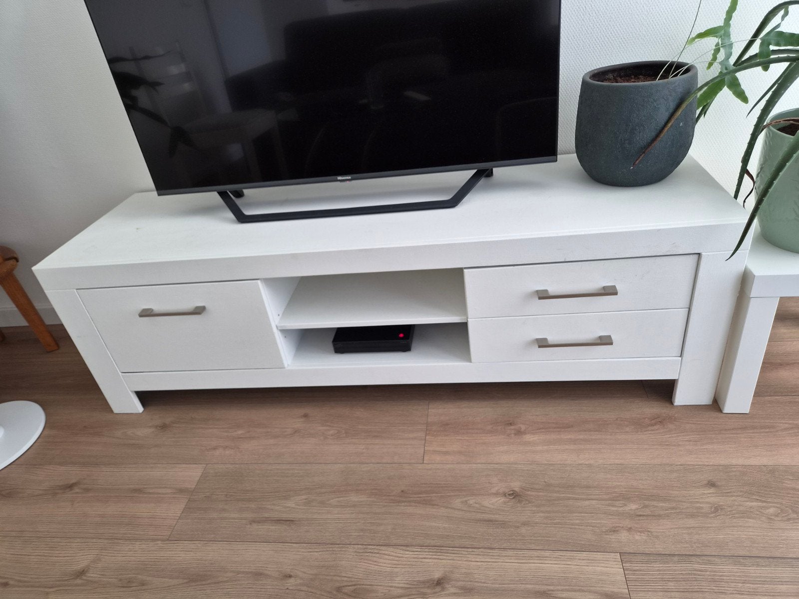 TV meubel wit 150 x 45 x 45, Ophalen of Verzenden, 25 tot 50 cm, 100 tot 150 cm, Minder dan 100 cm