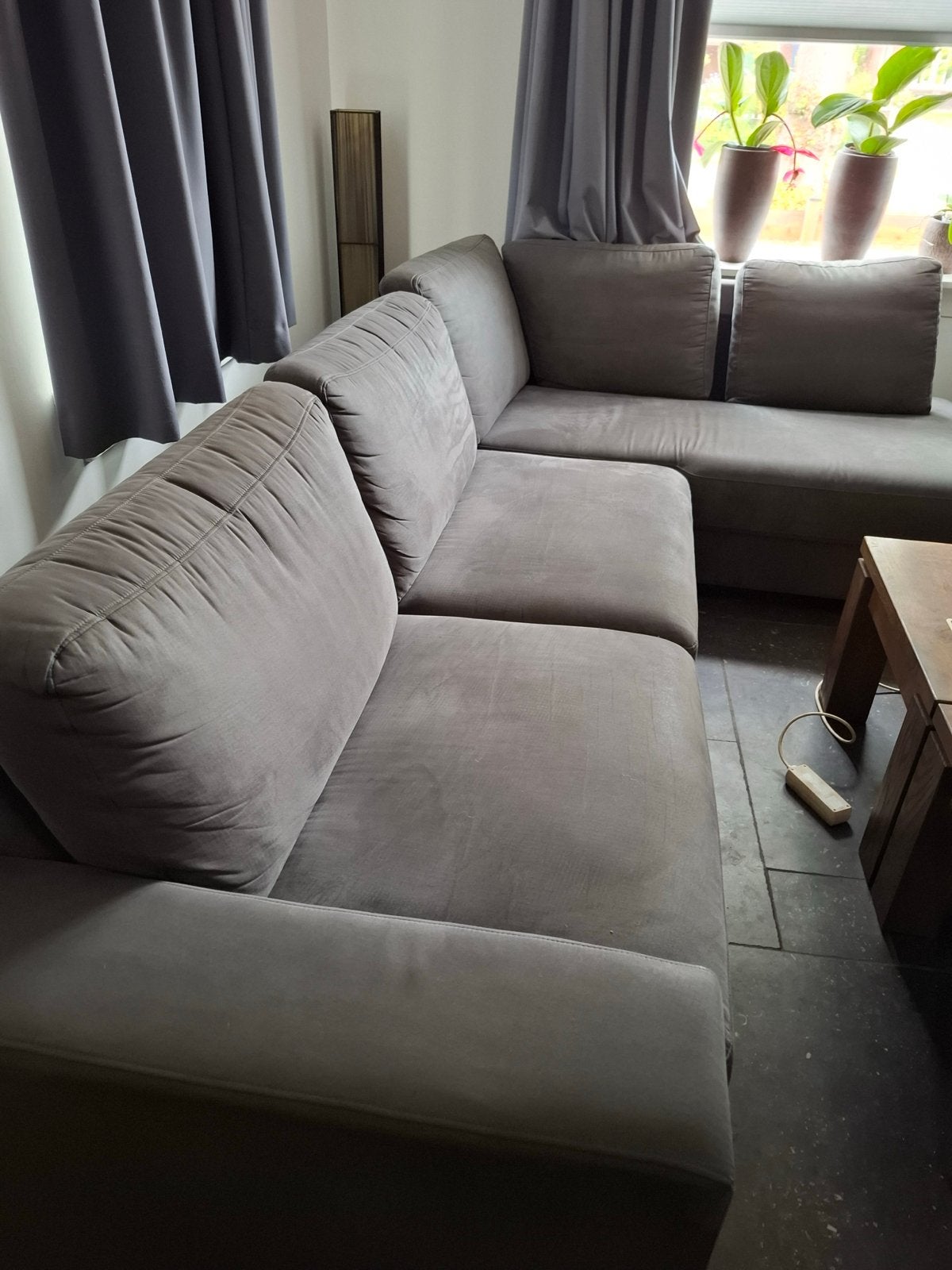 Grijze hoekbank, 2-delig, lange zijde 2.85m, korte zijde 1.7, Huis en Inrichting, Ophalen, 250 tot 300 cm, Gebruikt, Hoekbank