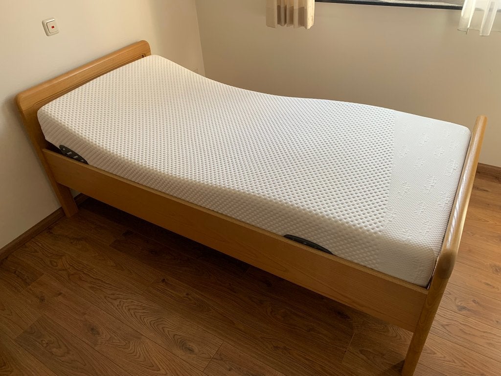 Bed tempur, Ophalen, 90 cm, 190 cm of minder, Hout