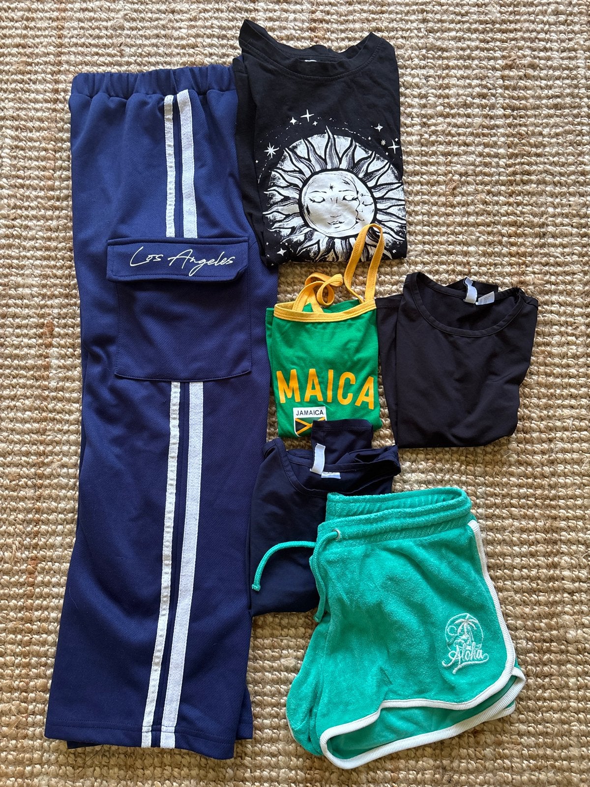 Diverse kledingbundel: broeken, shorts en shirts, Ophalen, Gebruikt