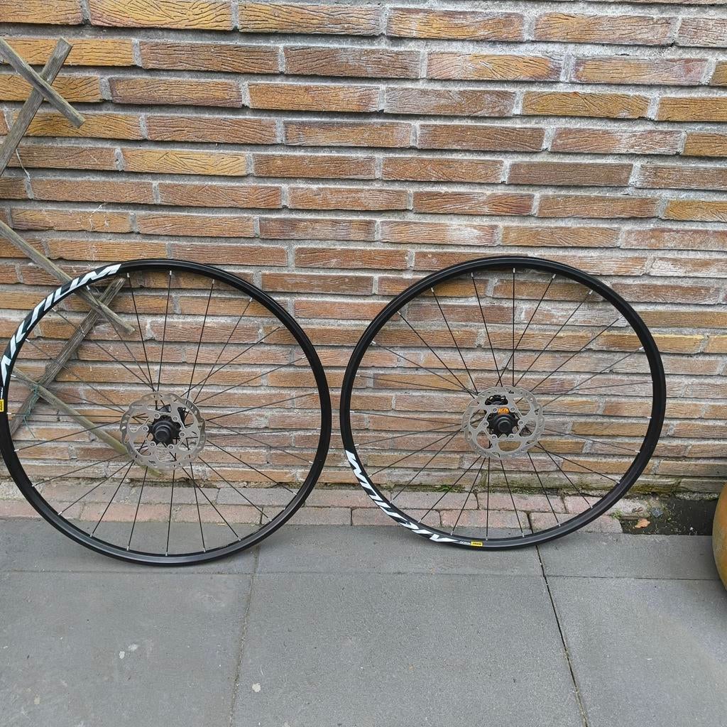 Mavic Aksium Disc Centerlock/Steekas, Fietsen en Brommers, Fietsonderdelen, Wiel, Ophalen of Verzenden, Zo goed als nieuw, Aluminium