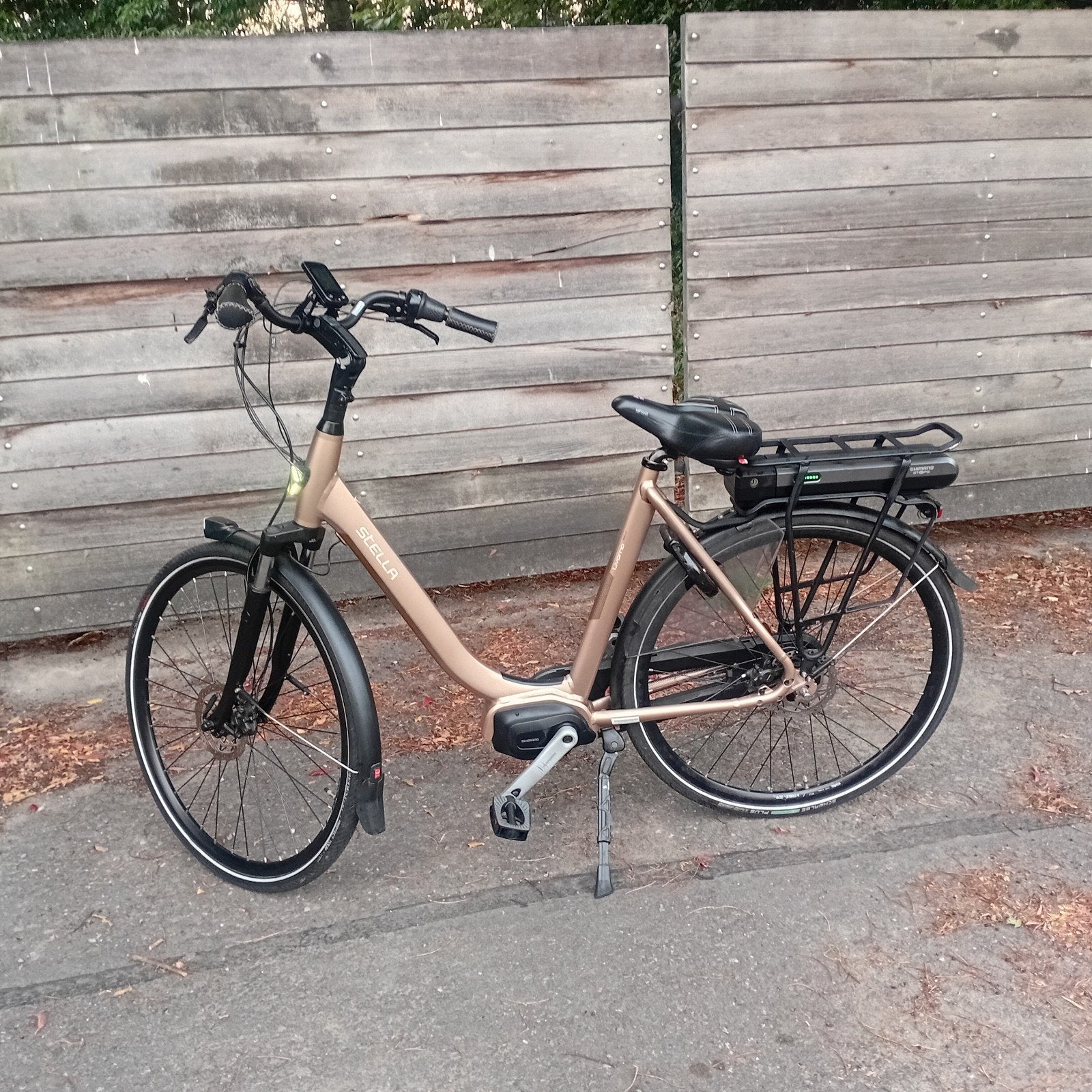 stella livorno gold Shimano steps middenmotor, 7000 KM !!, Zo goed als nieuw, 51 tot 55 cm, 50 km per accu of meer, Ophalen