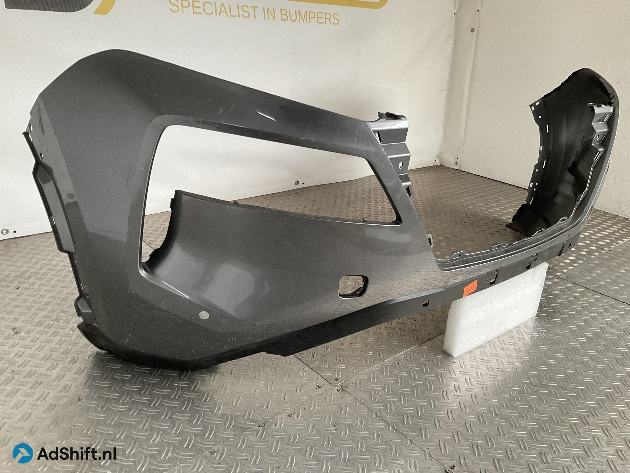 Bumper Nissan XTrail X-Trail T33 pdc 620226RN0H Voorbumper G, Auto-onderdelen, Bumper