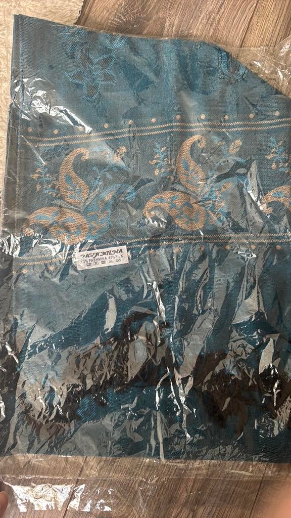 Luxury Silk & Pashmina Shawl - Brand New, Ophalen