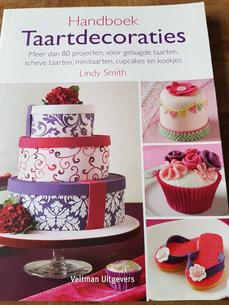 Handboek Taartdecoraties door Lindy Smith, Ophalen of Verzenden, Zo goed als nieuw, Taarten of Cupcakes, Boek of Tijdschrift