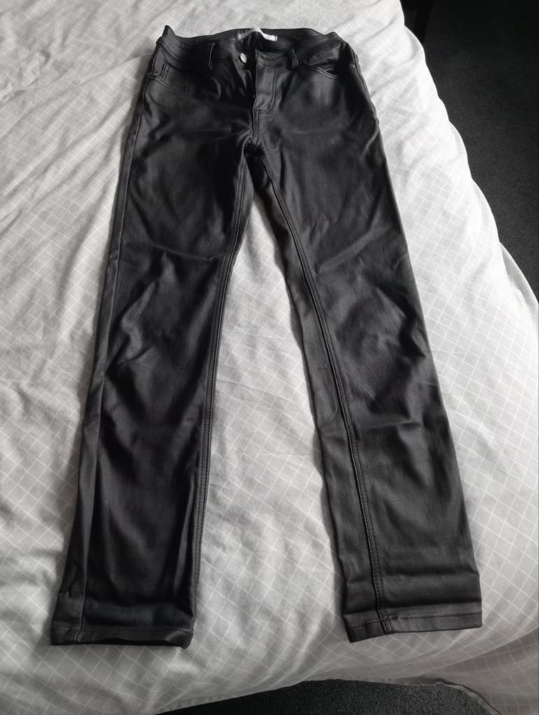 Norfy lederlook zwarte broek (38), Kleding | Dames, Maat 38/40 (M), Zwart, Ophalen of Verzenden, Zo goed als nieuw