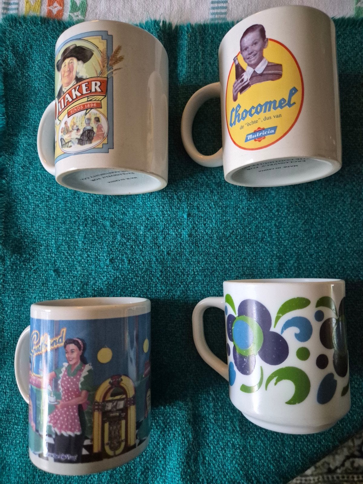 4 Vintage Mokken: Goudband, Quaker, Chocomel & Knorr, Ophalen of Verzenden
