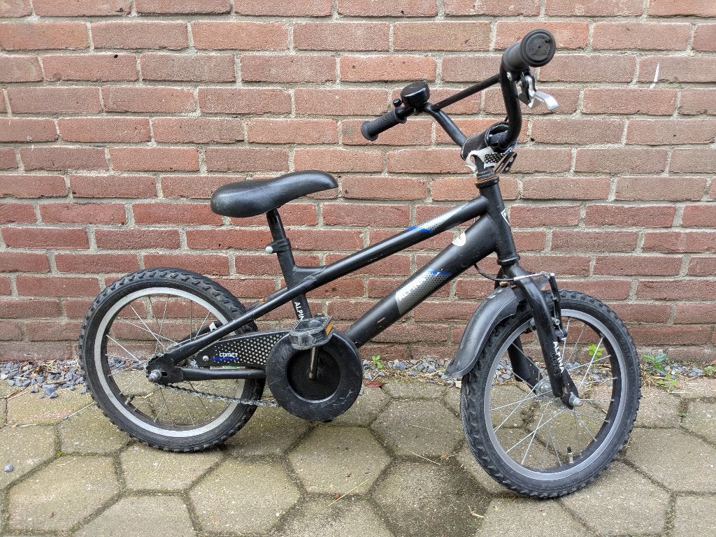Alpina Comet kinderfiets 16 inch - Zwart, Fietsen en Brommers, Ophalen, Gebruikt, Velgrem, Alpina