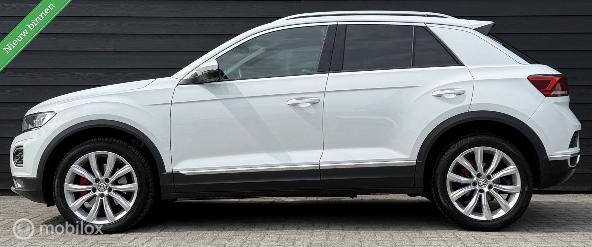 Volkswagen T-Roc 1.5 TSI Sport Navi/LED/Clima/Cruise/PDC, Auto's, Volkswagen, Voorwielaandrijving, Euro 6, Wit, Origineel Nederlands