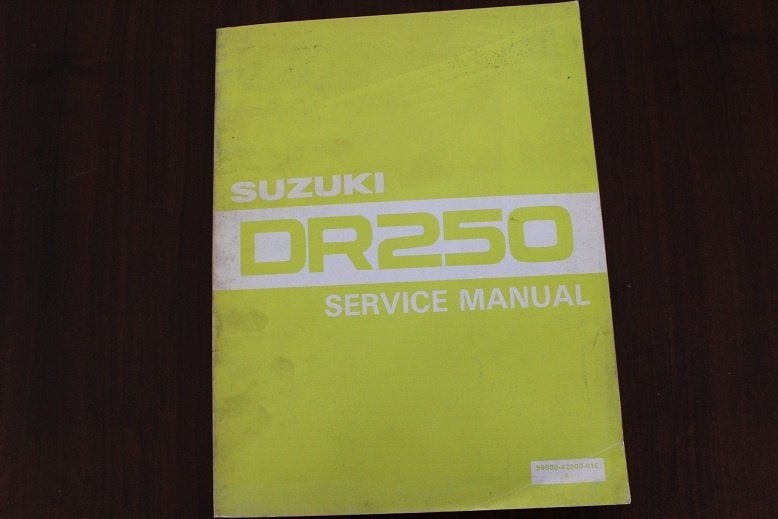 Suzuki DR250 1982 motorcycle service manual DR 250, Ophalen of Verzenden, Suzuki