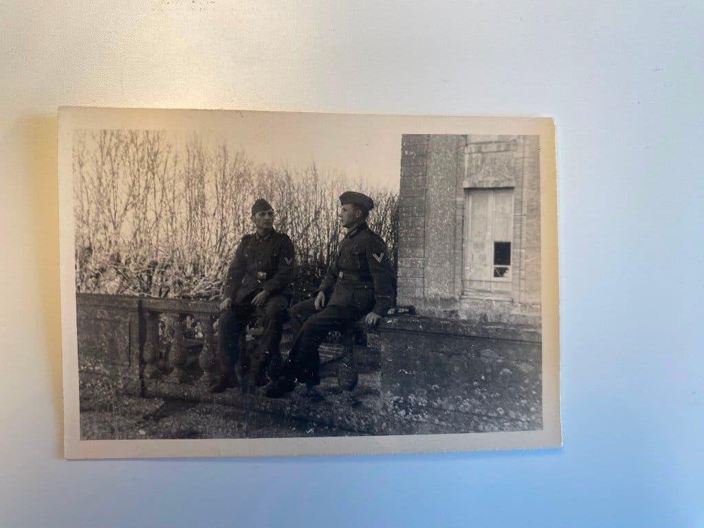 WO2 Foto – Duitse Soldaten / Wehrmacht bij landhuis WO2, Ophalen of Verzenden, Voor 1940, Zo goed als nieuw, Overige onderwerpen