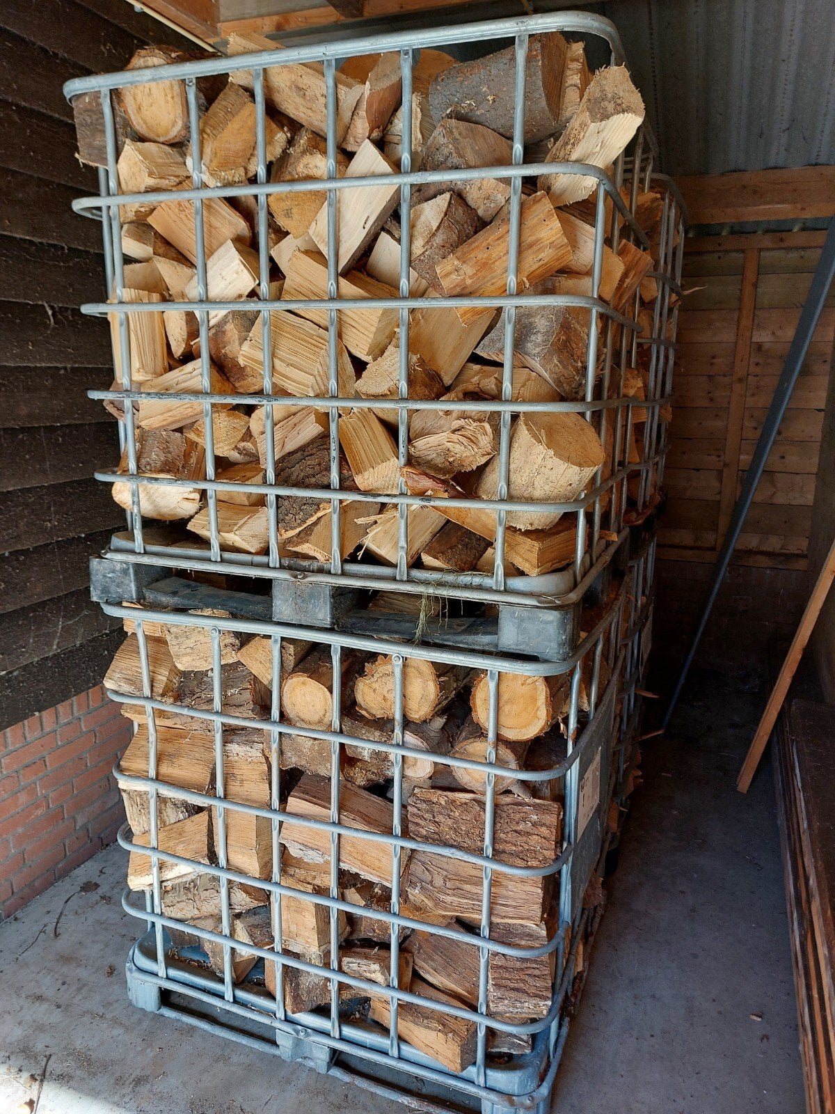 Haardhout/ brandhout- Diverse Houtsoorten in IBC-Kratten, 3 tot 6 m³, Ophalen of Verzenden, Overige houtsoorten, Blokken
