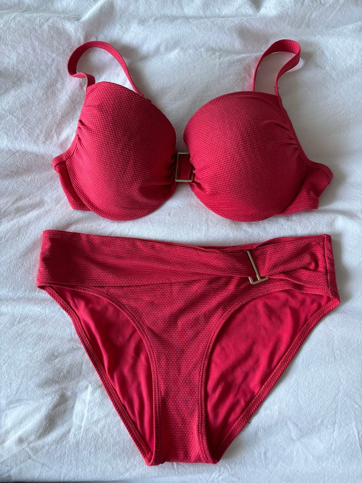 Livera Bikini  - Maat 40D/E & S/36, Kleding | Dames, Ophalen of Verzenden, Zo goed als nieuw, Rood, Bikini
