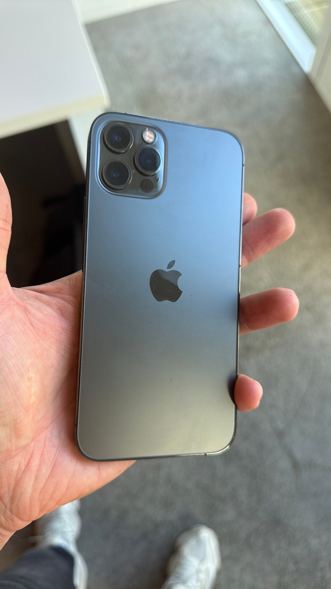 Foto 3 van Zo goed als nieuwe iPhone 12 - 128 GB