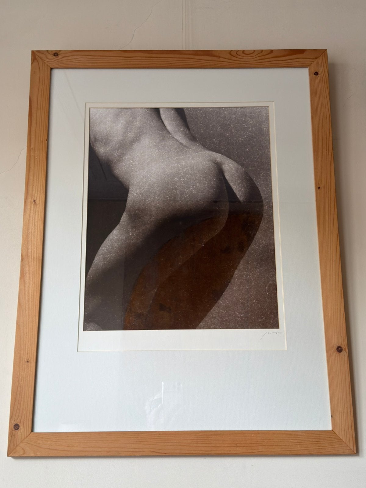 2 kunstfoto’s van naakte vrouwen 1992 by James Landman, Ophalen