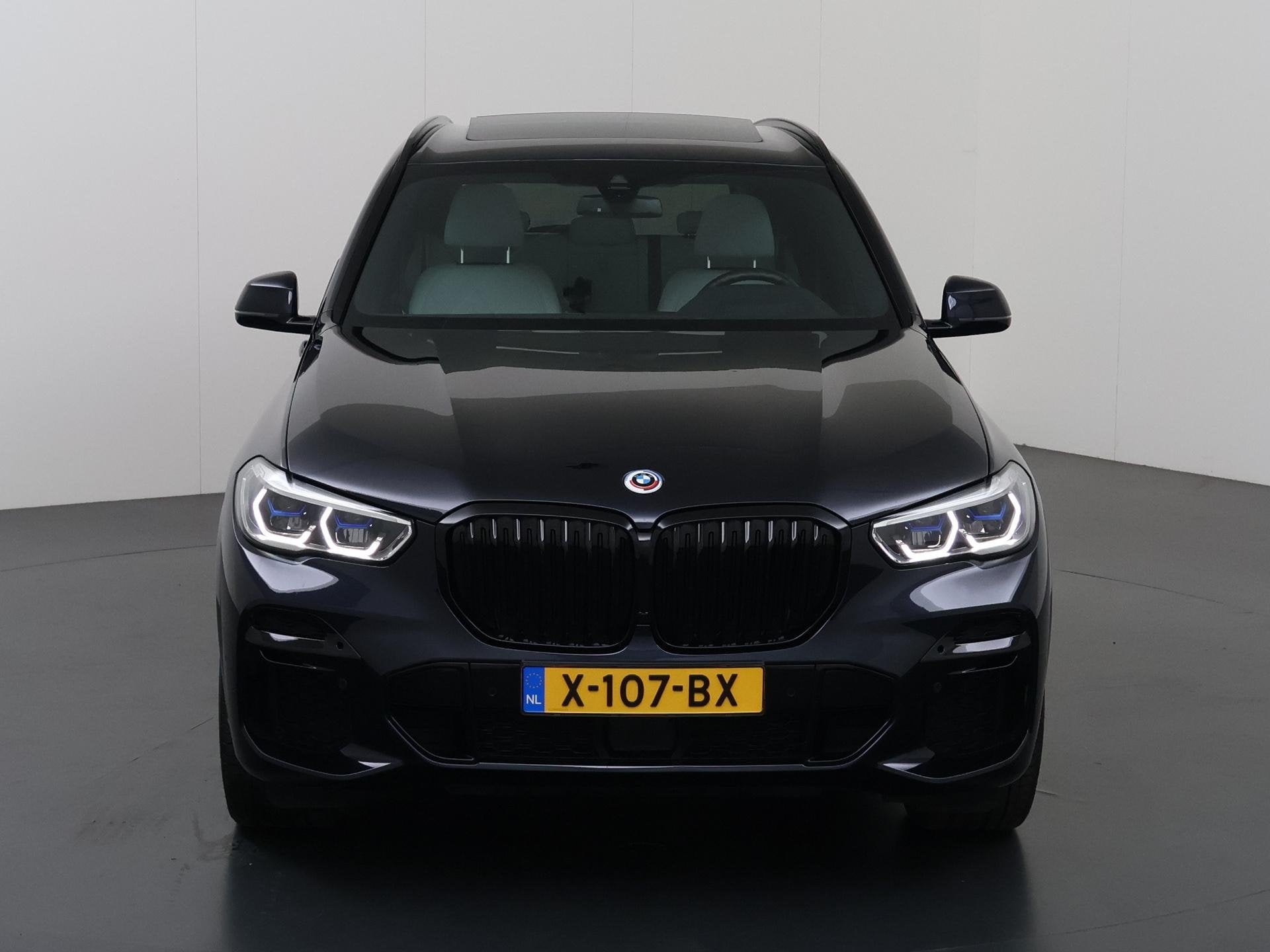 BMW X5 xDrive45e High Executive M Sport | SOH 91,3% | Elek., Dealer onderhouden, Gebruikt, 394 pk, Zwart