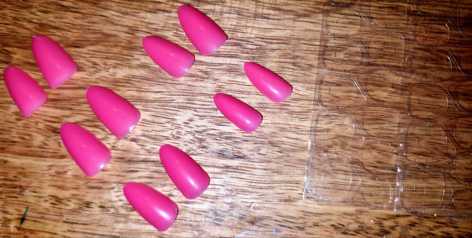 Roze Press On nagels - 10 Stiletto/Amandel vorm, Ophalen of Verzenden, Nieuw, Overige typen