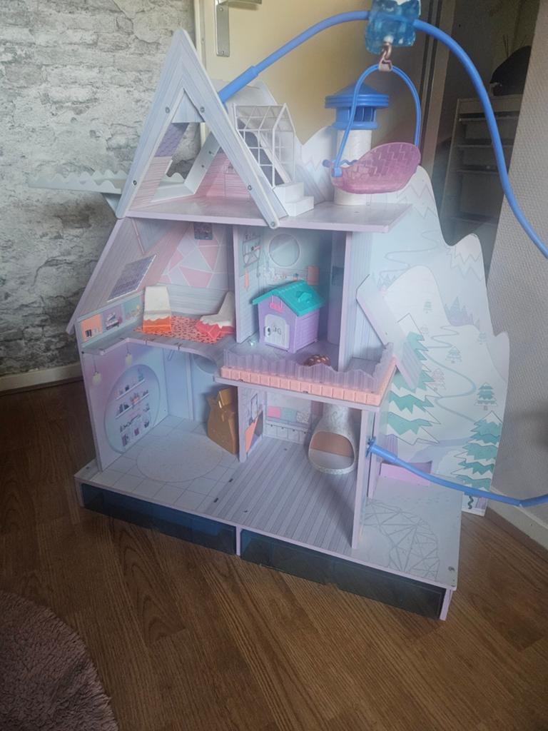 Lol winter huis, Kinderen en Baby's, Speelgoed | Poppenhuizen, Ophalen of Verzenden, Poppenhuis