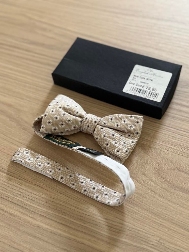 The english Hatter - Zijde strik beige, Ophalen of Verzenden, Zo goed als nieuw, Beige