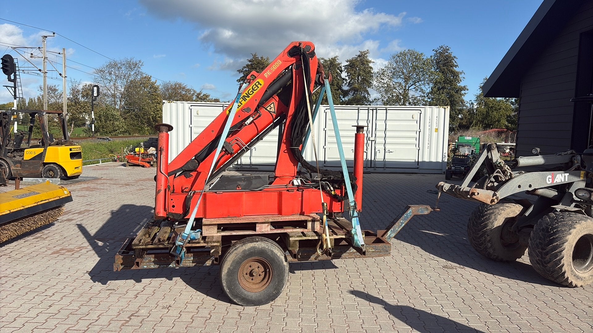 Palfinger pk5000 met werk, Ophalen