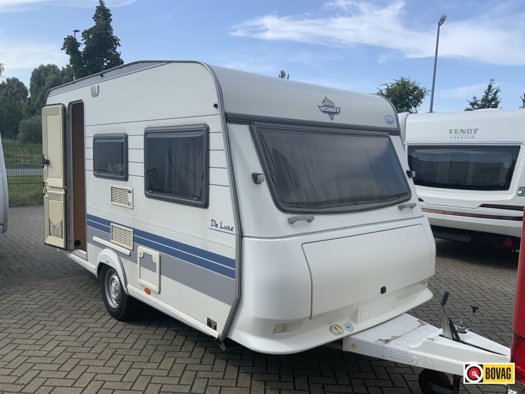 Hobby De Luxe 400 KB, Caravans en Kamperen, Caravans, Overige typen, Hobby, Bedrijf, Treinzit