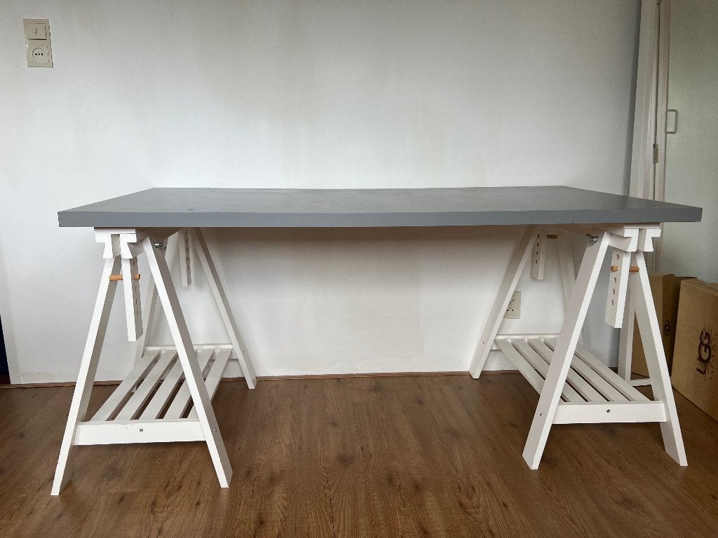 Buro / bureau op schragen 150 x 75 cm ZGAN, Huis en Inrichting, Bureaus, Ophalen, Gebruikt