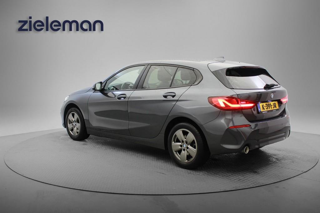 Bmw 1-SERIE 118i Executive Edition - Digitaal Cockpit, Carpl, Auto's, BMW, 1-Serie, 136 pk, Gebruikt, Euro 6