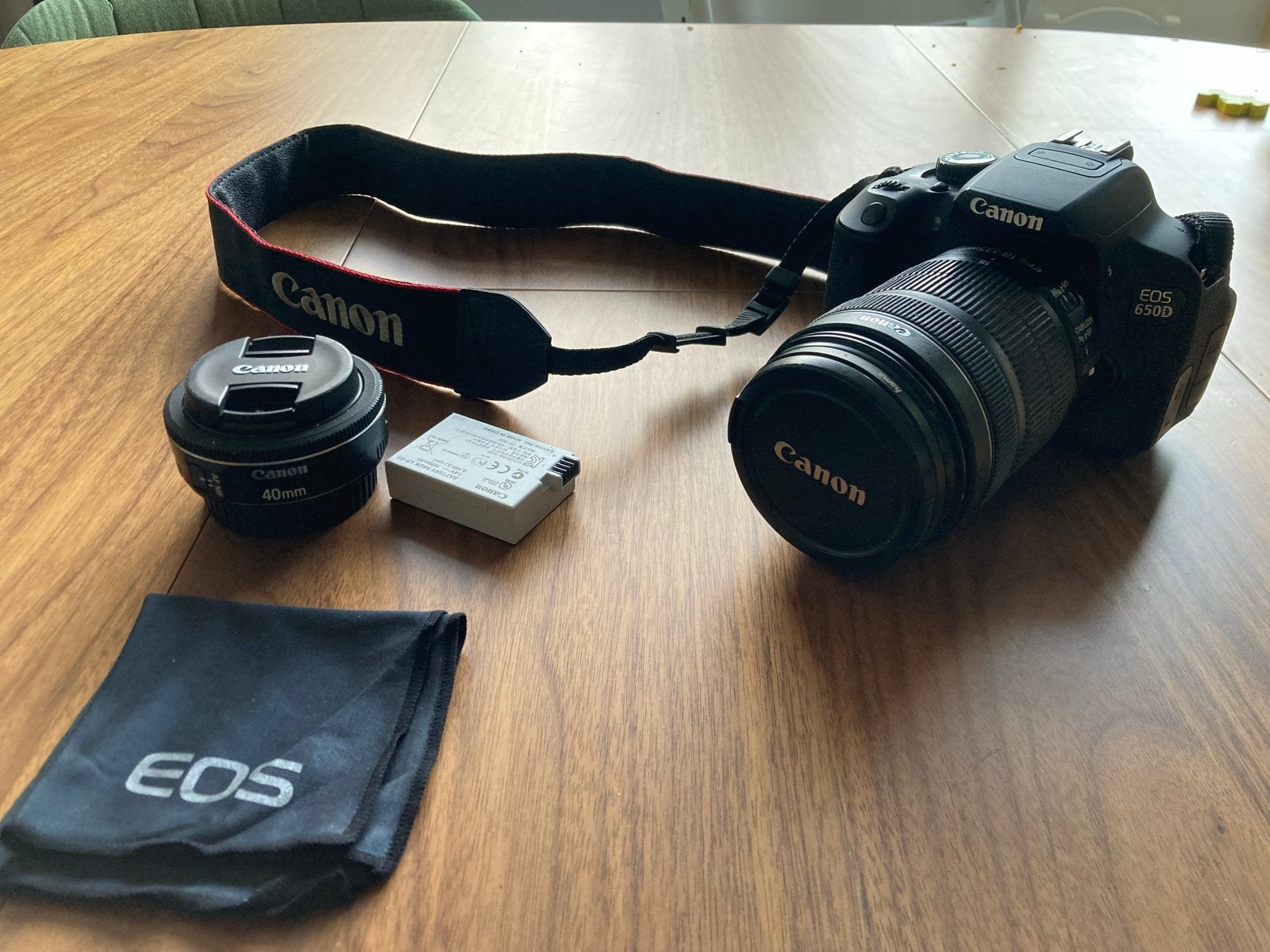Canon EOS 650D spiegelreflexcamera met 2 lenzen en tas, Ophalen, Spiegelreflex, Canon, Beeldstabilisatie