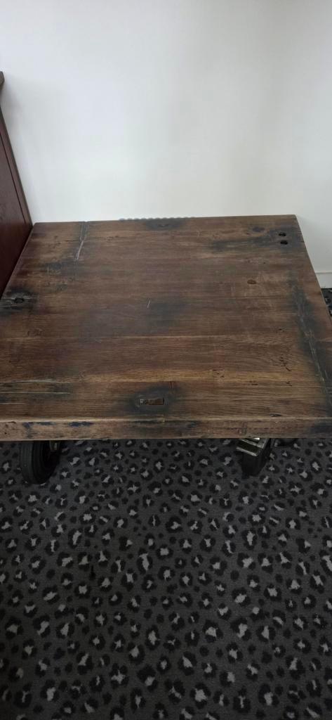 Salontafel, zeer zwaar hout., Ophalen, 50 tot 100 cm, Vierkant, 50 tot 100 cm