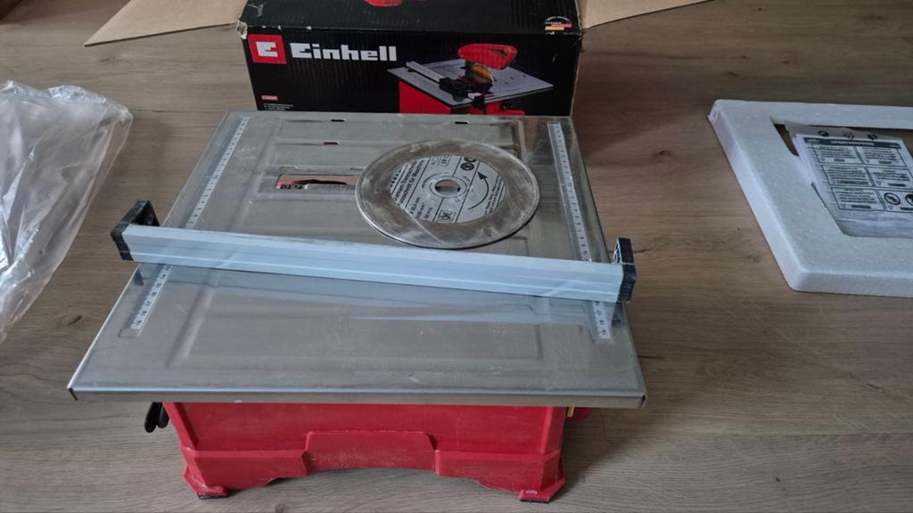 Einhell TC 800 tegelzaag inclusief diamantblad, Doe-het-zelf en Verbouw, Gereedschap | Zaagmachines, Cirkelzaag, Ophalen of Verzenden