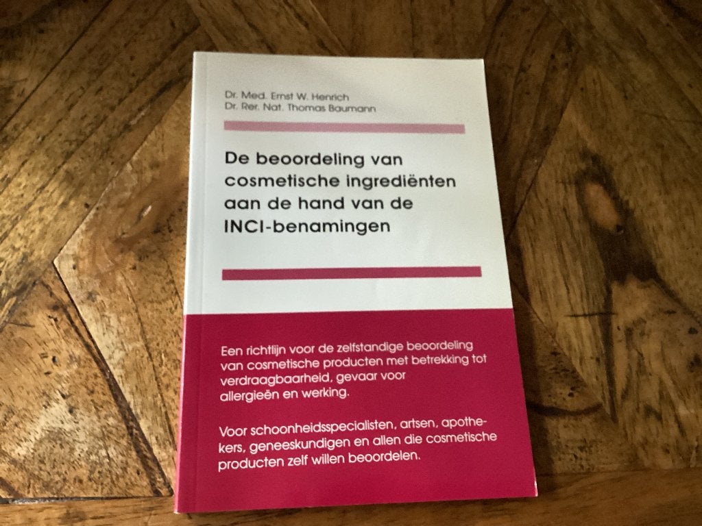 De beoordeling van cosmetische ingredienten, Ophalen of Verzenden, Zo goed als nieuw, Dieet en Voeding, Dr.med.ernst w. Henrich