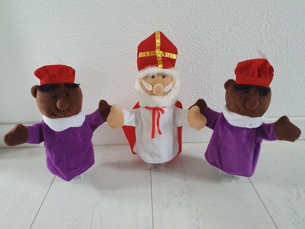 3x Sinterklaas en zwarte Piet pop - poppenkast, Diversen, Sinterklaas, Verzenden, Zo goed als nieuw