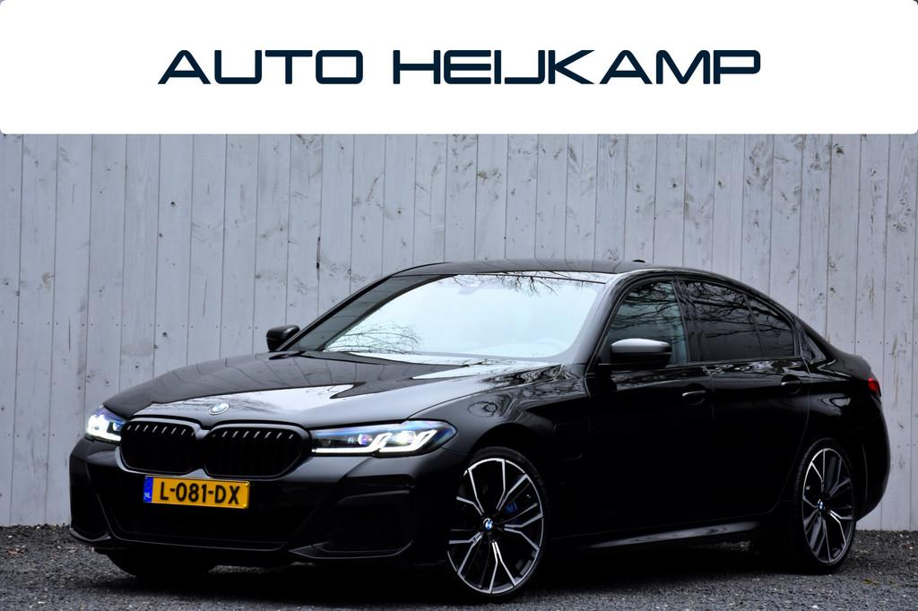 BMW 5-serie 545e xDrive High Executive | SOH 98%| M-Pakket |, Auto's, BMW, Gebruikt, 2000 kg, Bedrijf, Vierwielaandrijving