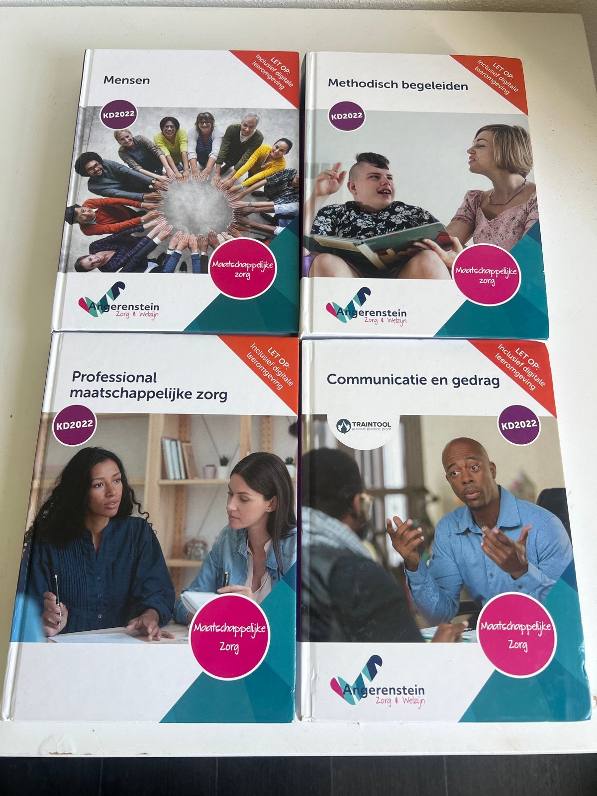 Boeken Maatschappelijke Zorg niveau 4 - Compleet pakket, Ophalen of Verzenden, Zo goed als nieuw, MBO