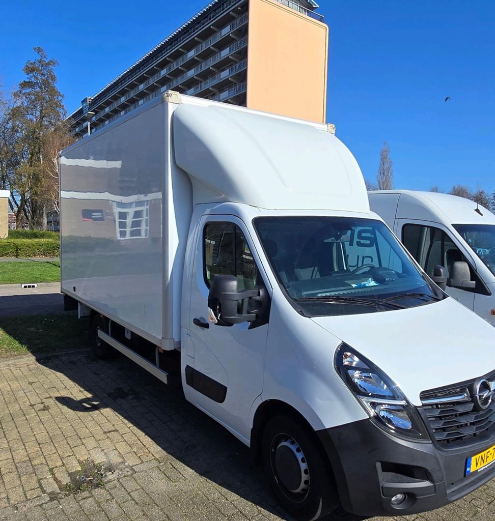 Verhuizen & transport met bus en

chauffeur, Ophalen of Verzenden