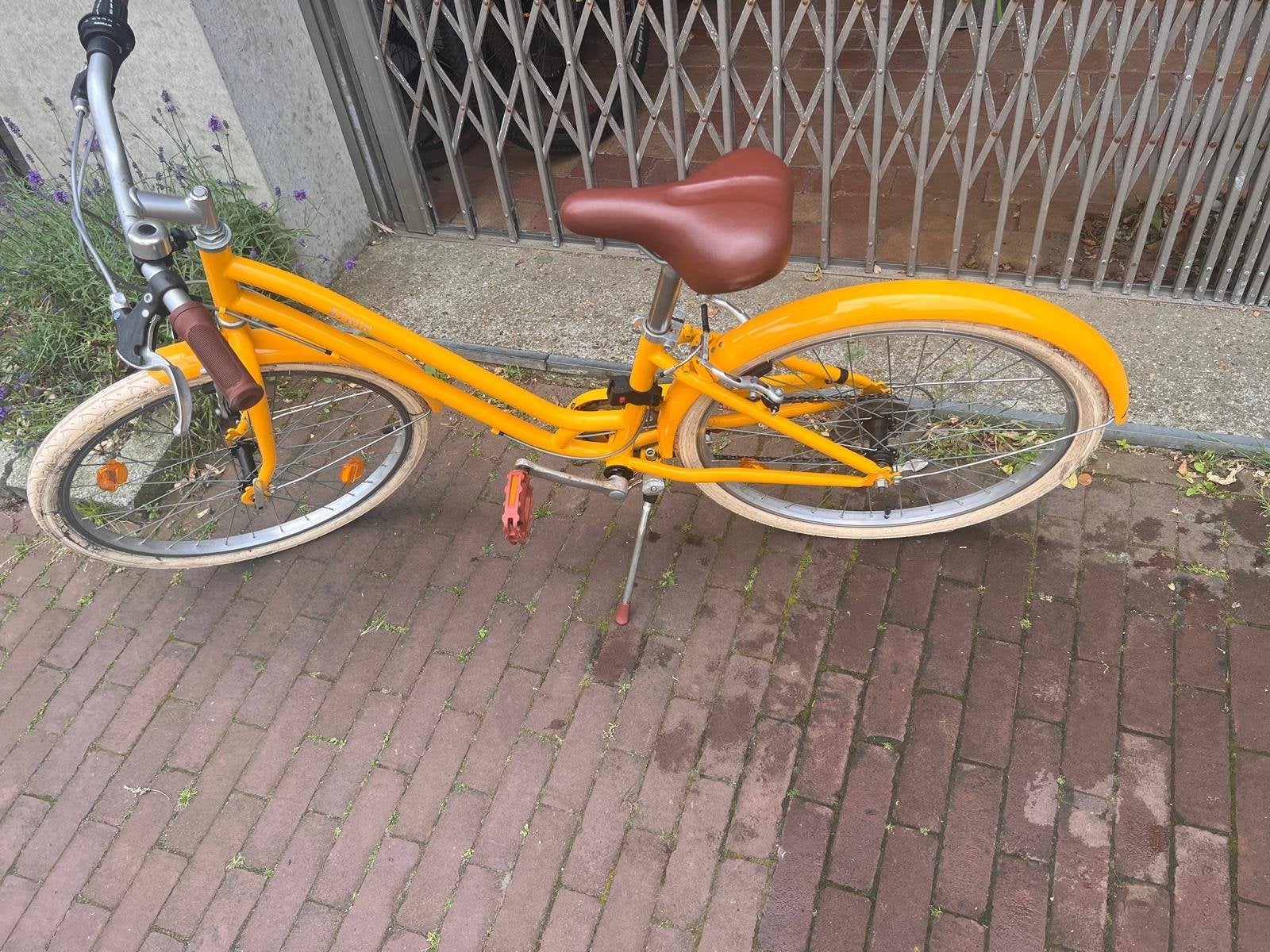 BTWIN Elops 500 Stadsfiets 24 inch voor kinderen 8-12 jaar, Ophalen, Gebruikt, Velgrem, 20 inch of meer