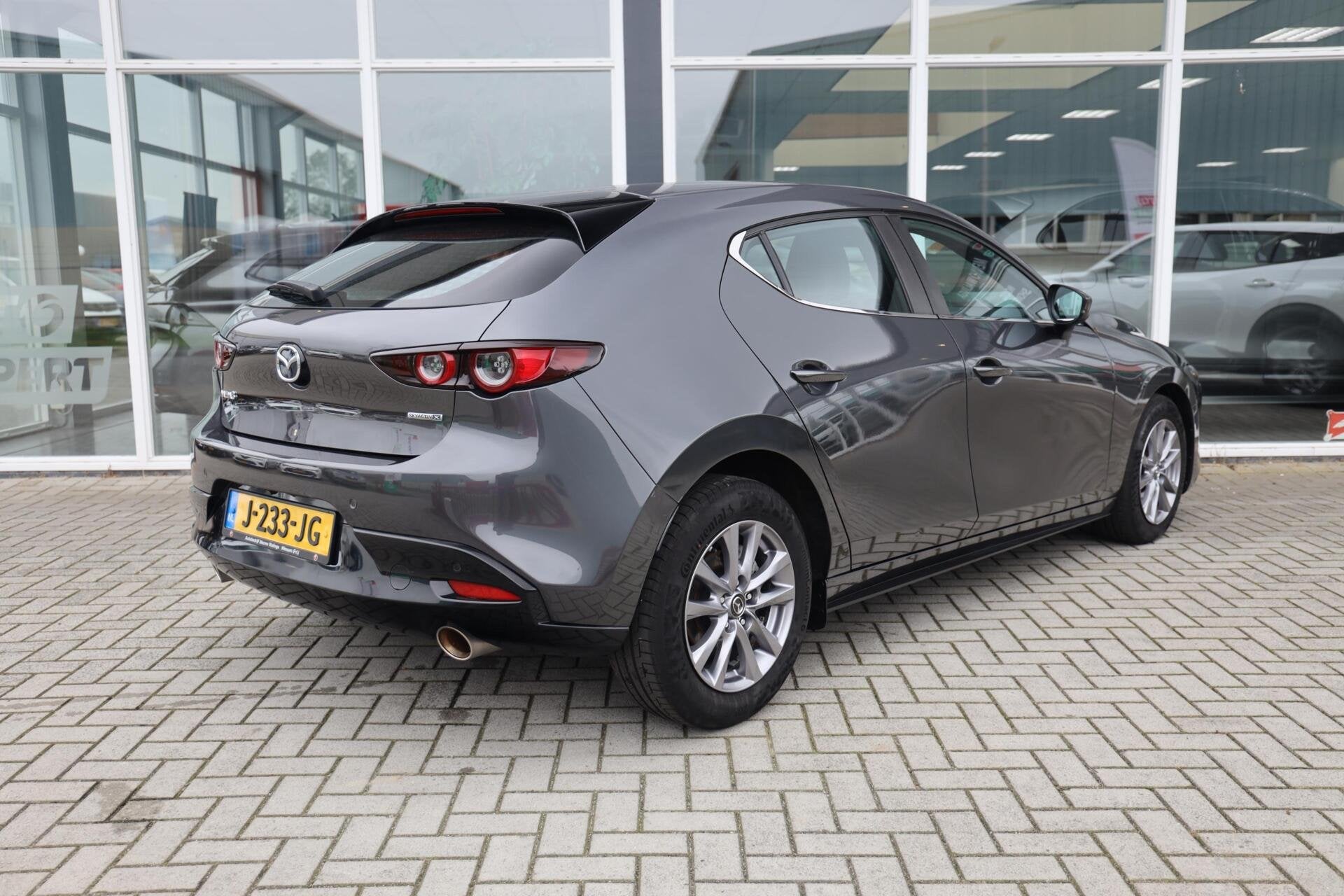 Mazda 3 2.0 e-SkyActiv-X M Hybrid 180 Comfort|Leer|Stoel+Stu, Voorwielaandrijving, 1998 cc, Gebruikt, 4 cilinders