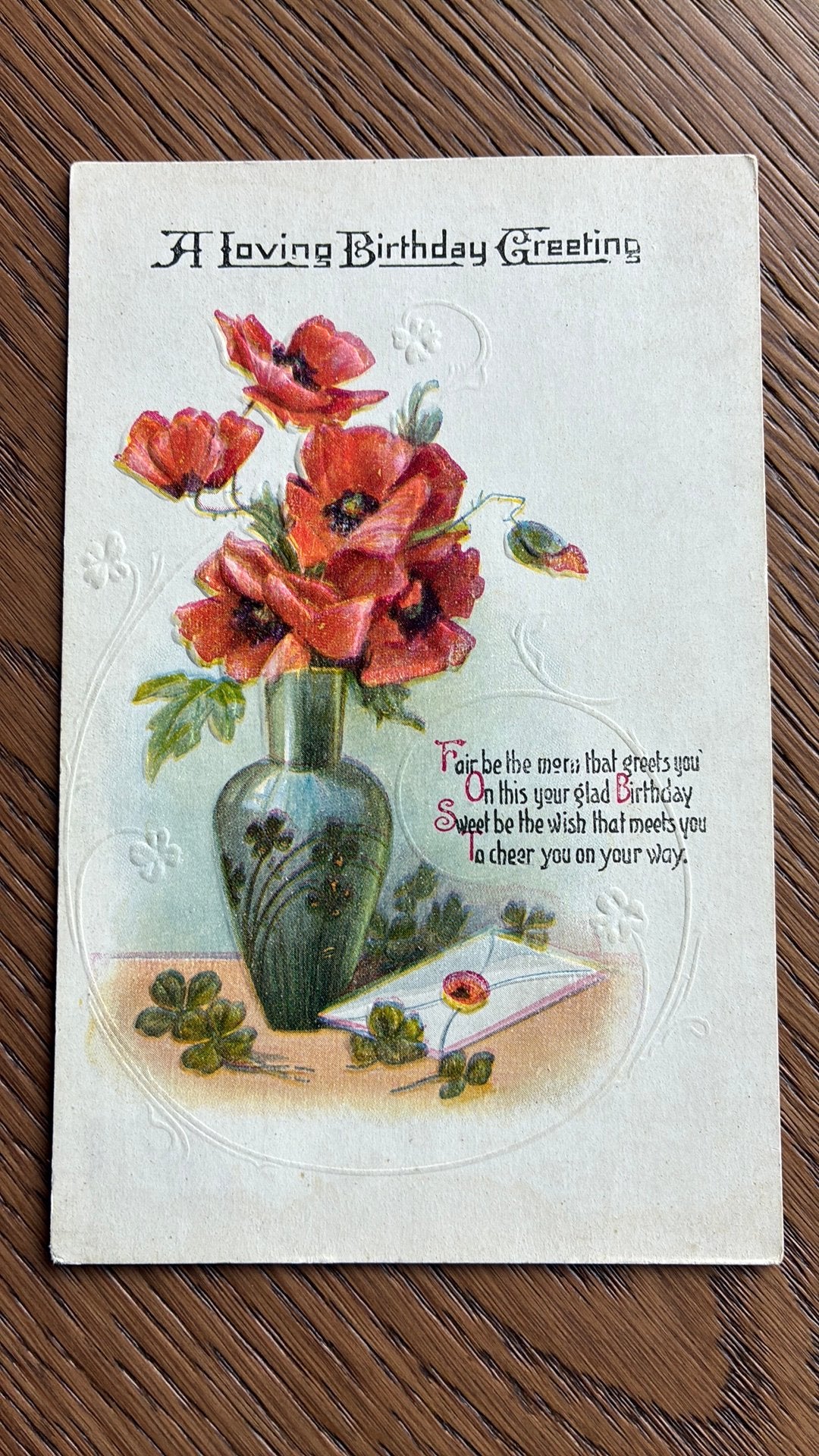 Reliefkaart. Vaas met klaprozen. Klaver, Ophalen of Verzenden, Voor 1920, Overige thema's