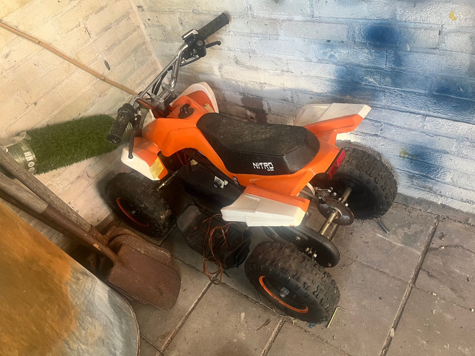 Kinder quat, Ophalen, Zo goed als nieuw, Overige typen