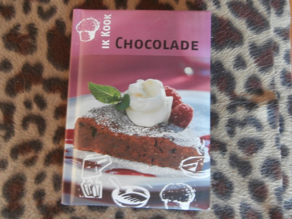 kookboek Ik kook chocolade recepten chocola taart cake desse, Ophalen of Verzenden, Zo goed als nieuw