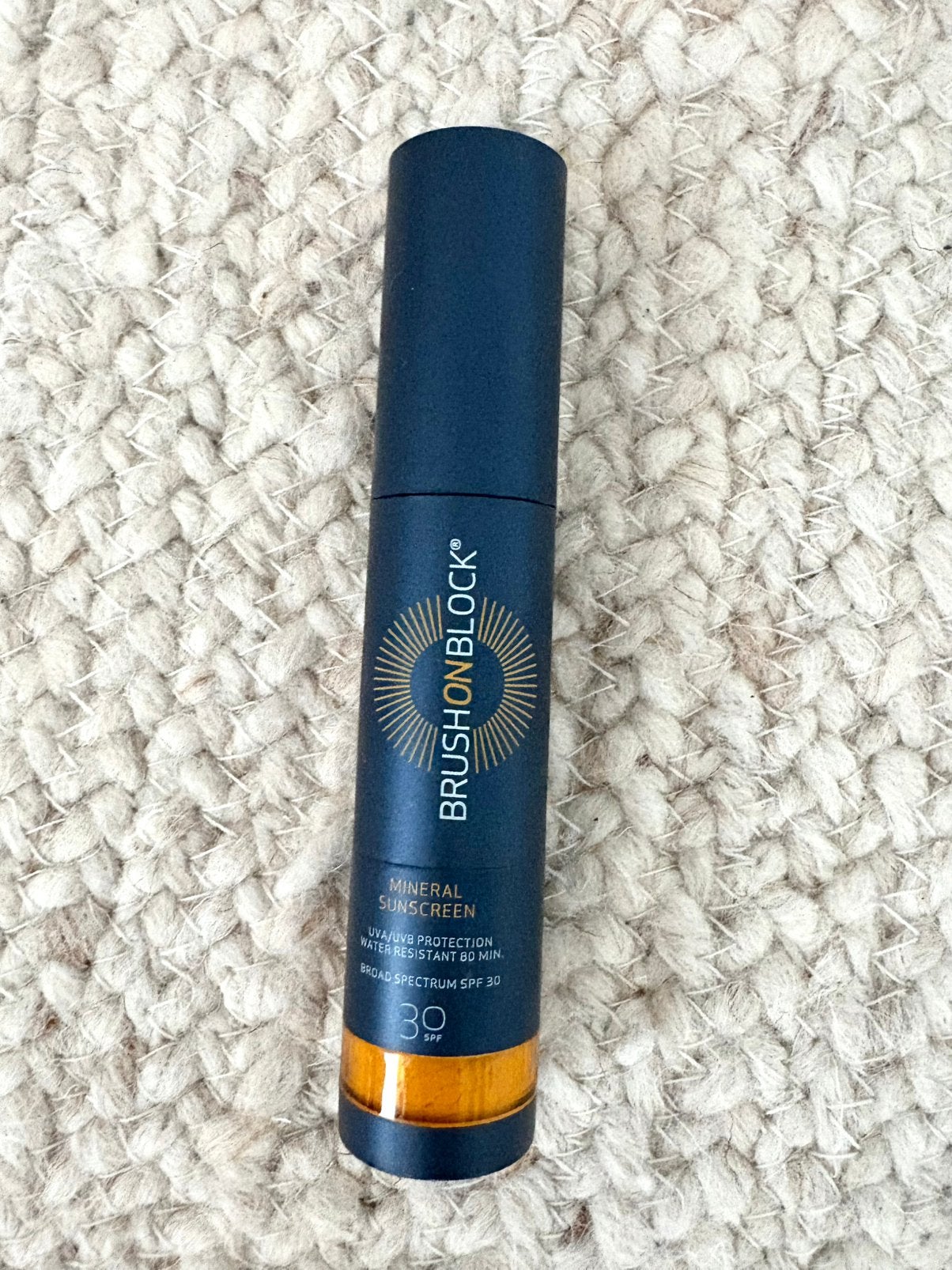 Brush On Block Mineral Sunscreen SPF30, Ophalen of Verzenden, Nieuw, Gehele gezicht