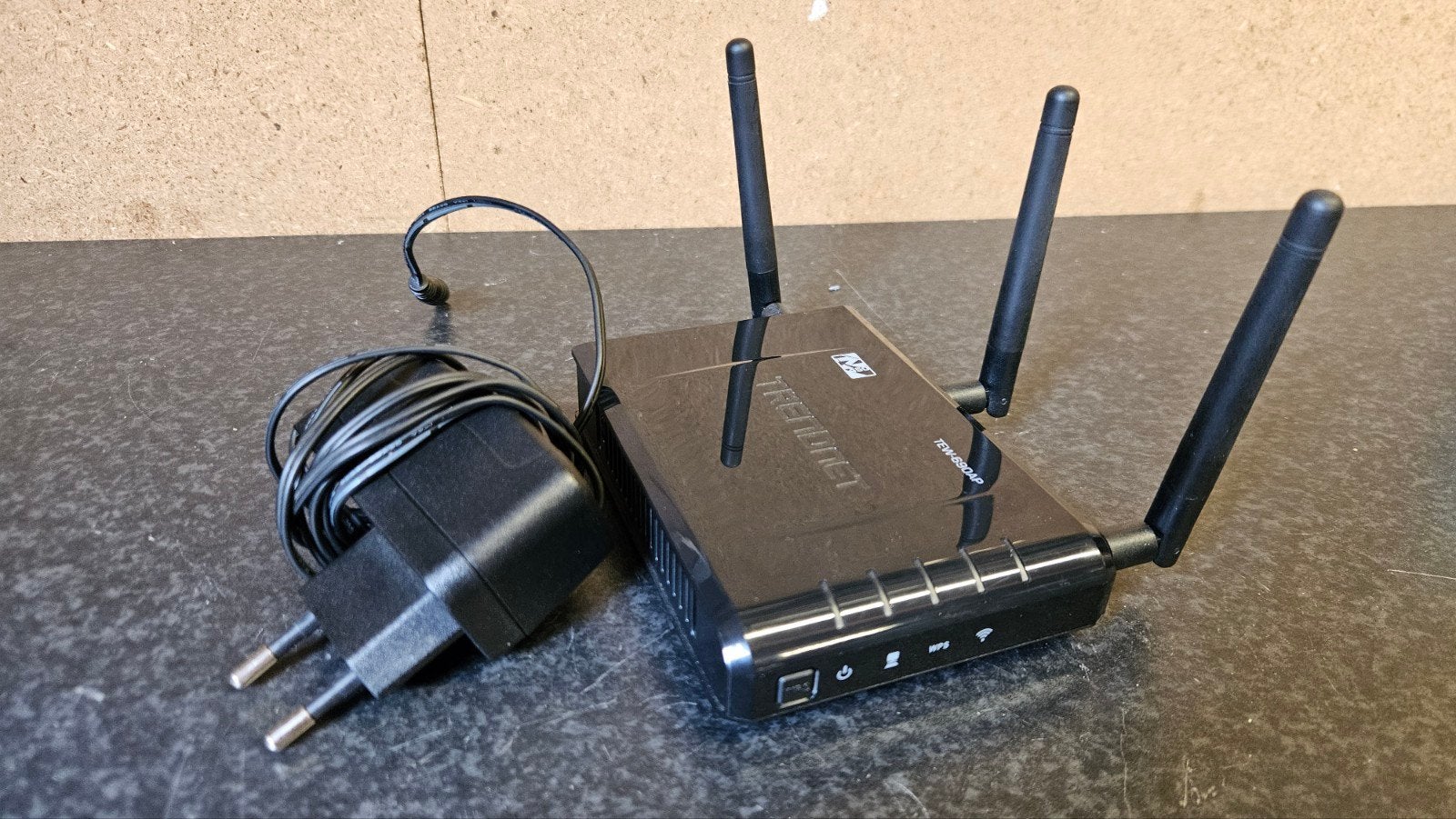 Trendnet 2.4ghz accesspoint TEW-690ap, Computers en Software, Accesspoints, Ophalen of Verzenden, Zo goed als nieuw, Trendnet