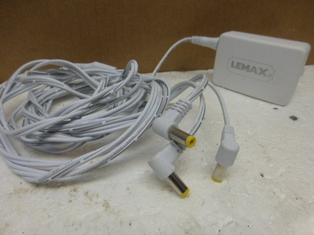 lemax adapters 3 + 4,5 volt kerstdorp kersthuisje accessoire, Ophalen of Verzenden, Zo goed als nieuw