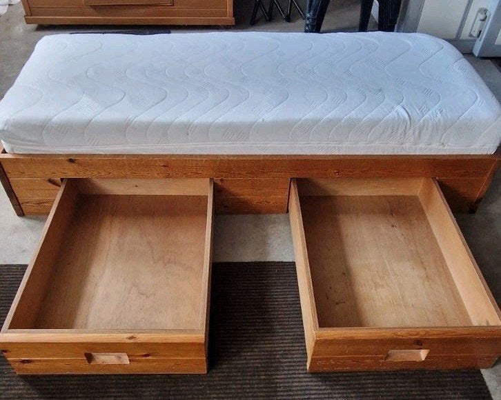 Bed met 2 lades (handgemaakt), Ophalen