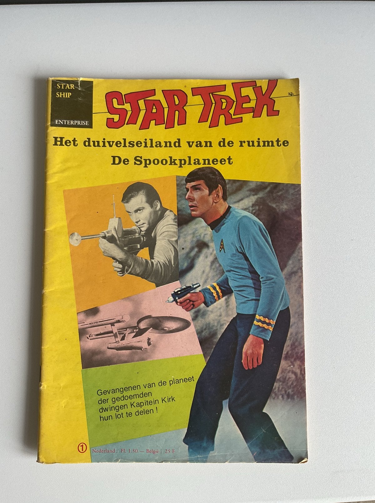 Star Trek 1974 Het duivelseiland van de ruimte & De spookpla, Eén stripboek, Ophalen of Verzenden, Gelezen